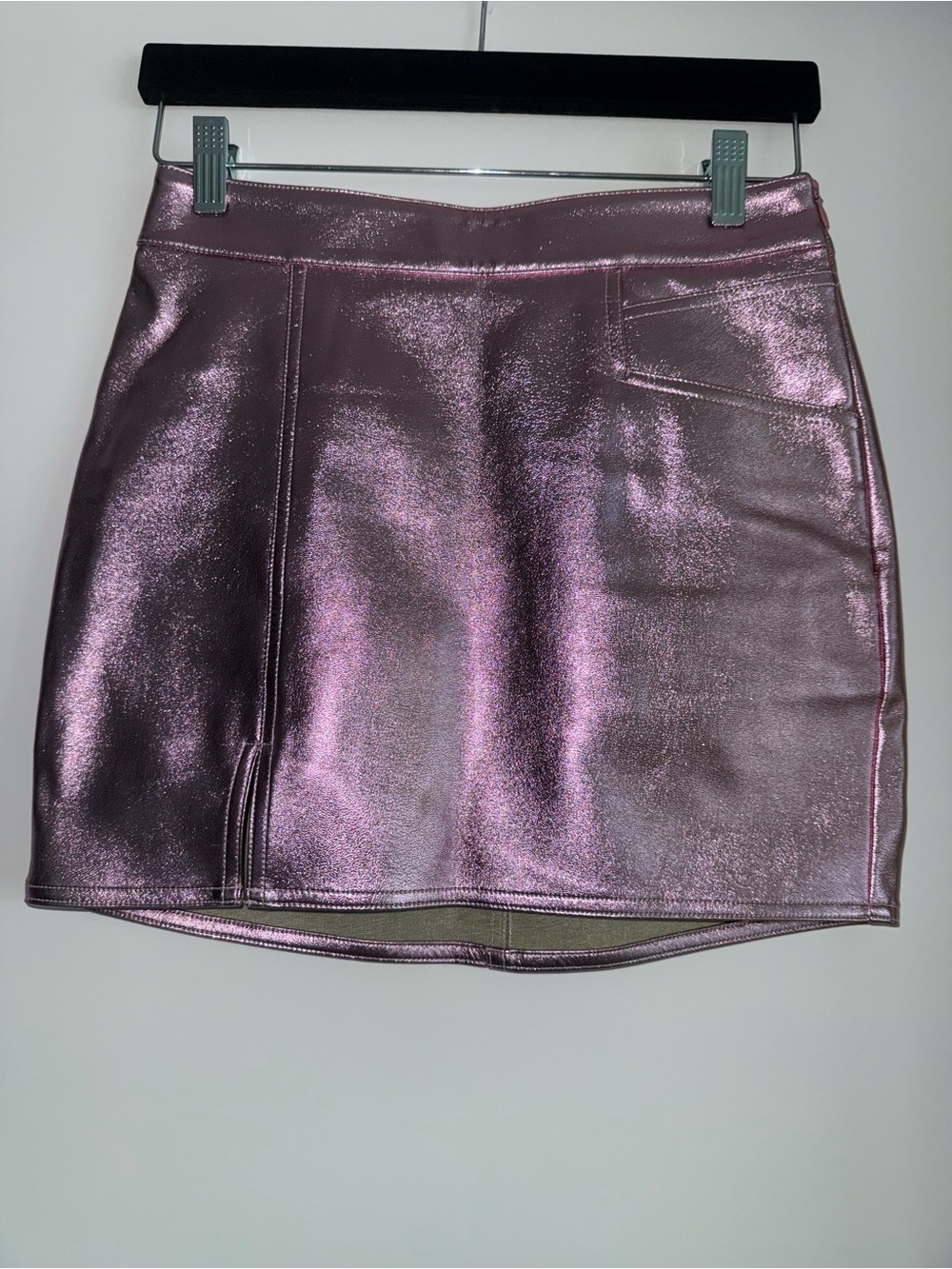 🪩 Alix NYC Metallic Pink Faux-Leather Mini Skirt